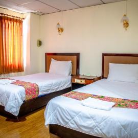 Lukmuang 2 Hotel,位于攀牙的酒店