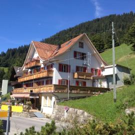 Hotel Sterne，位于贝阿滕贝格的酒店