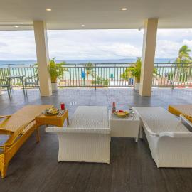 Anahaw Seaside Inn，位于班塔延岛的酒店