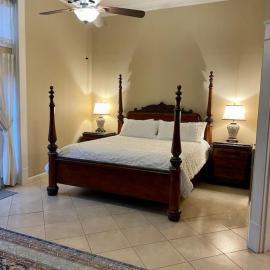 The Justin Room at The Eastland Historic Hotel，位于Eastland的酒店