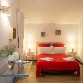 Suite pour 4 la Maison Maupas，位于Le Burgaud的酒店