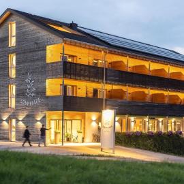 Panoramahotel Sonnhalde，位于施瓦岑贝格的酒店