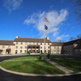 Spring Mill Inn，位于Mitchell的酒店