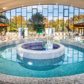 Hunguest Hotel Béke，位于豪伊杜索博斯洛的酒店