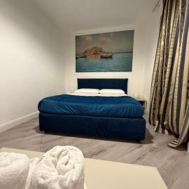 Room CAMINNECI apartment，位于巴勒莫的酒店
