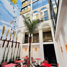 Hotel Divino by Fimedhotels,位于菲格拉斯的酒店