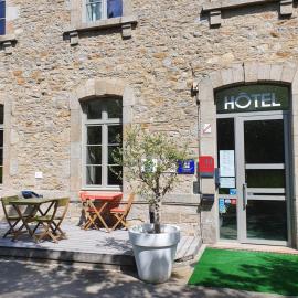 Brit Hotel Spa Le Connetable，位于迪南的酒店