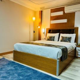 Garden Liva Hotel，位于厄德尔的酒店