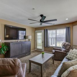 Gorgeous Condos at Thousand Hills - Heart of Branson - Spacious and Affordable，位于布兰森的酒店