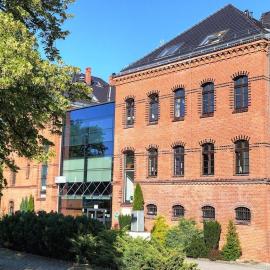 Szkolne Schronisko Młodzieżowe Dąbrówka，位于普鲁德尼克的酒店