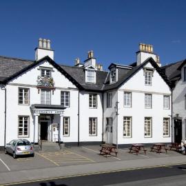 Burnett Arms Hotel,位于班科里的酒店