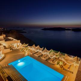 Andromeda Villas & Spa Resort，位于易莫洛林的酒店