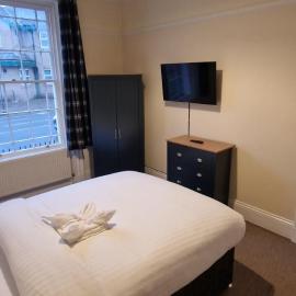 SELF CHECK-IN QUICK ROOMz WAKEFIELD，位于韦克菲尔德的酒店