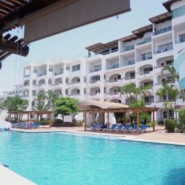Casablanca Resort，位于瓜亚比托斯的酒店