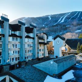 Hébergement Mont-Ste-Anne Condos，位于博普雷的酒店