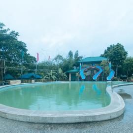 Villa Del Carmen Resort & Restaurant by RedDoorz，位于San Rafael的酒店