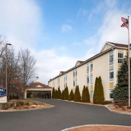 Hampton Inn Sturbridge,位于斯特布里奇的酒店