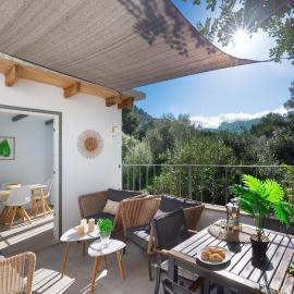 Mountain and Garden Home Port Soller，位于索列尔的酒店