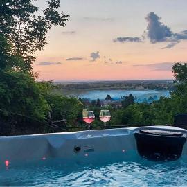 Cozy Home In Draz With House A Panoramic View，位于Draž的酒店