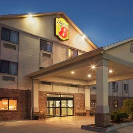 Super 8 by Wyndham Perryville，位于Perryville的酒店