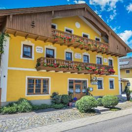 Gasthaus - Hotel Alt Fürstätt，位于罗森海姆的酒店