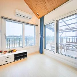Uljin Jeongdam-eun Ocean View Pension，位于蔚珍郡的酒店