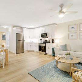 Sailfish Suites 10 - Waterfront and Pet Friendly，位于斯图尔特的酒店