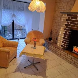 Geräumige 5 Zimmerwohnung，位于Peitz的酒店