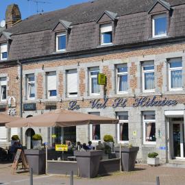 Hotel Val Saint Hilaire，位于日韦的酒店
