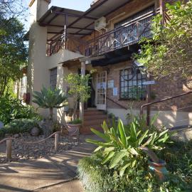 Autumn Breeze Manor Guest House，位于格拉斯科普的酒店