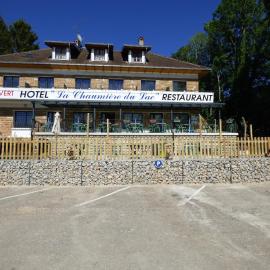 Hotel Restaurant La Chaumiere du Lac，位于克莱尔沃雷拉克的酒店