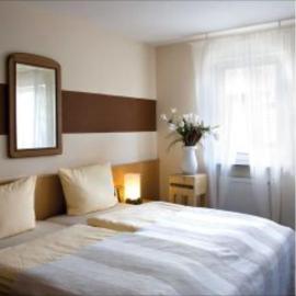 Hotel Krone，位于奥斯特菲尔登的酒店
