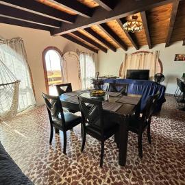 Casa Rustica-secure parking included，位于提华纳的酒店