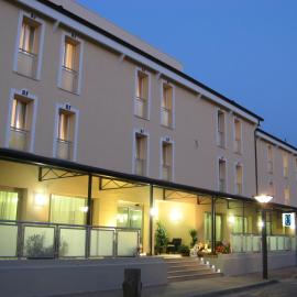 Hotel Fontanelle，位于法塔特米的酒店