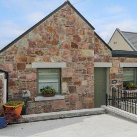 Ned's Cottage，位于韦斯特波特的酒店