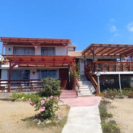 Cabaña Maggie，位于瓜纳切洛斯的酒店