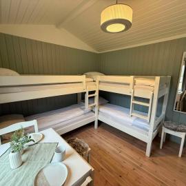 Cozy and authentic camping cabin，位于Årdal的酒店