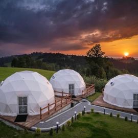 Glamping Pasieka Balia & Jacuzzi Glamp Bukowina Tatrzańska - namioty domki w Tatrach，位于Groń的酒店