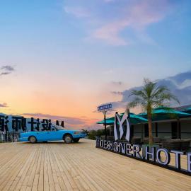 m designer hotel，位于都江堰的酒店
