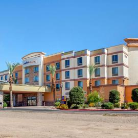 Comfort Suites Glendale - State Farm Stadium Area,位于格伦代尔的酒店