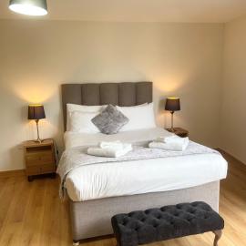Blue Sky Apartments@Guildford Town Centre