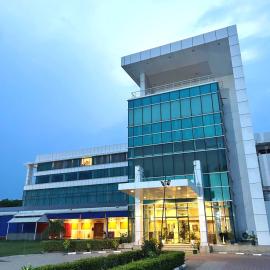 Hotel Amer Green's,位于博帕尔的酒店