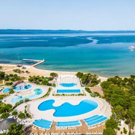 Zaton Holiday Resort Apartments，位于扎顿的酒店
