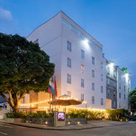 Hotel MS Ciudad Jardin，位于卡利的酒店