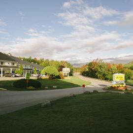 Town & Country Inn & Resort，位于戈勒姆的酒店