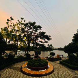Rangauti Resort，位于Binesri的酒店