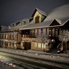Waldecker Taverne,位于巴特阿罗尔森的酒店