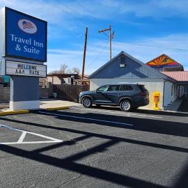 Travel Inn & Suite，位于Springerville的酒店