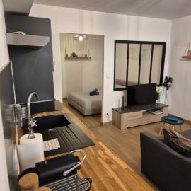 T2 moderne hypercentre 40m2, au pied de la cathédrale，位于欧什的酒店