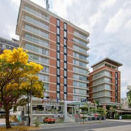 Hotel Velvet Plaza，位于瓜达拉哈拉的酒店
